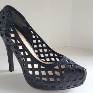 Wild Diva Chelsie Platform Black Heels Size 6